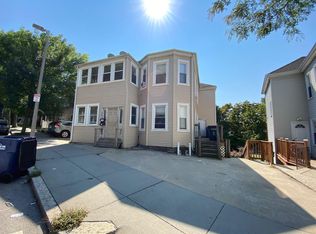 125 Cummins Hwy #1, Roslindale, MA 02131