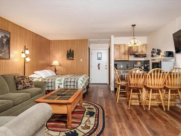 7540 Henness Cir #B102, Yosemite National Park, CA 95389