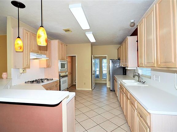 5th image of 4503 Backenberry Dr