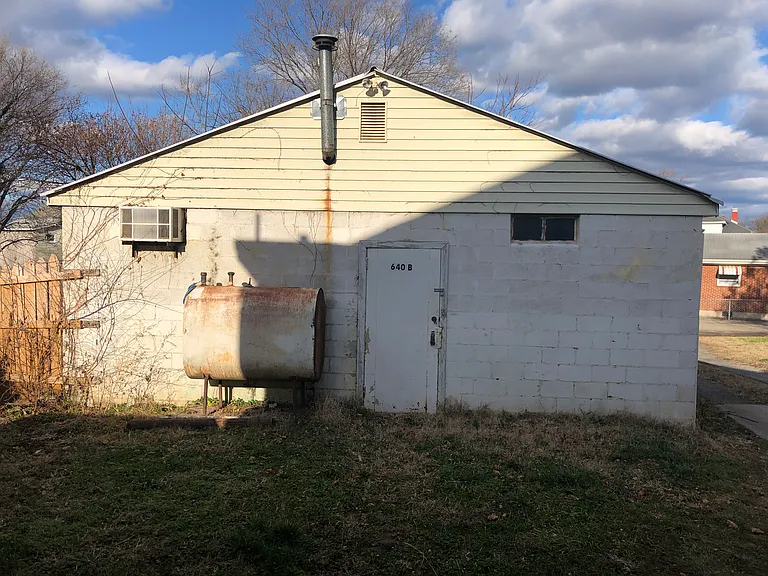 640 Murray Ave SE — Photo 2