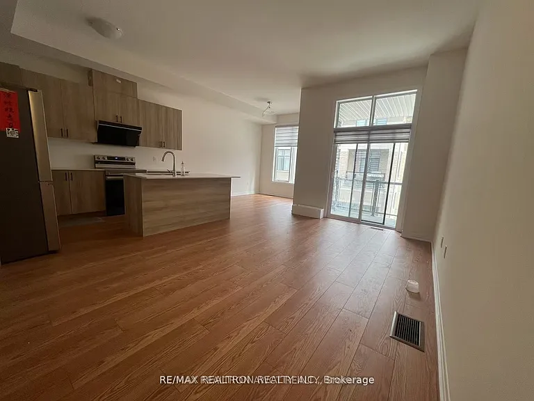 11405 Leslie St — Photo 8