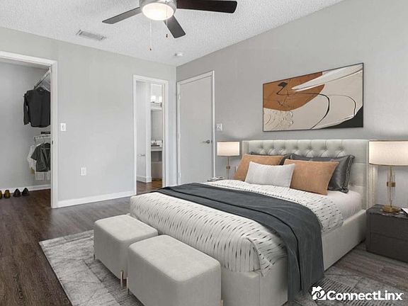 3rd image of 19048 NE 29th Ave #2837888