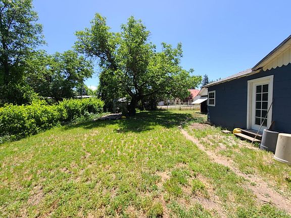 3rd image of 76275 Perry Street