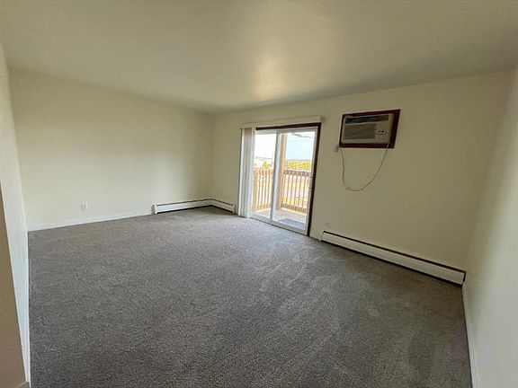 5th image of 2222 Independence Ln #2