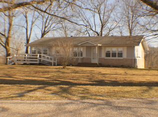 1620 Emerald Rd, Spokane, MO 65754