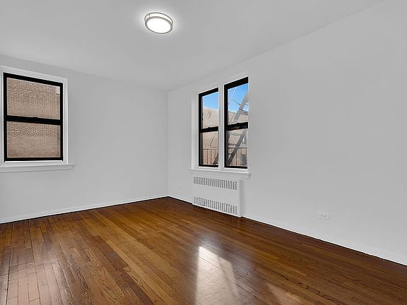 5th image of 2420 Morris Ave APT 6C