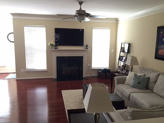 3rd image of 9336 Angel Falls St