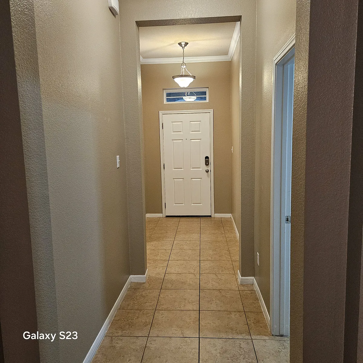 Building Photo - 8121 Fieldstone Dr