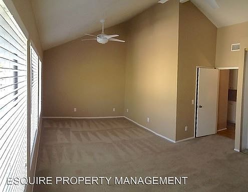4th image of 1314 Oakhurst Ct