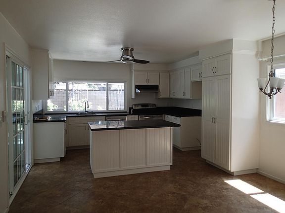 5th image of 14761 Birchwood Pl