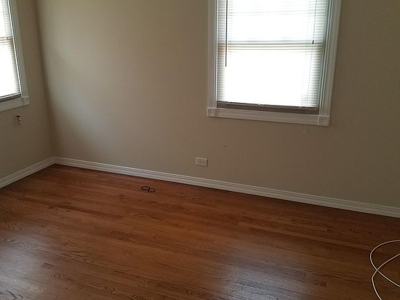 5th image of 8717 S Sproat Ave
