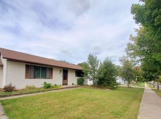 1911 Amanda Dr, Reedsburg, WI 53959