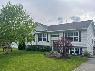 45 Starling Dr, Bangor, ME 04401