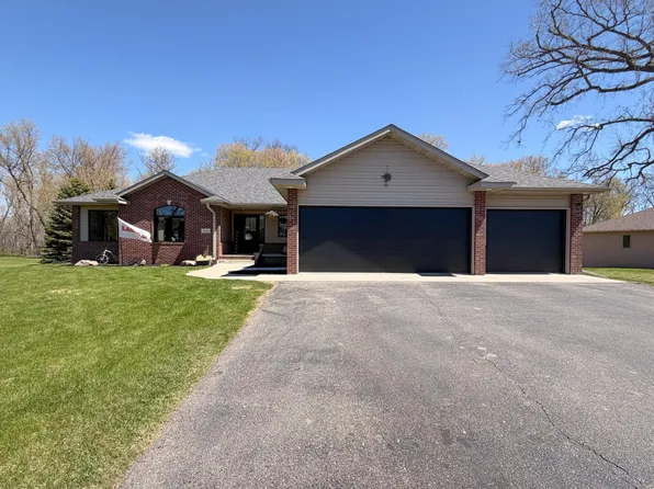 1804 Aspen Dr, Detroit Lakes, MN 56501