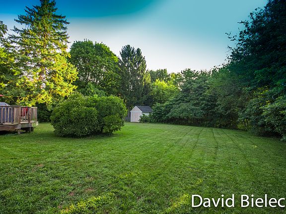 3rd image of 1506 Laughlin Dr NW