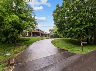1615 Iroquois Rd, Clarksville, TN 37043