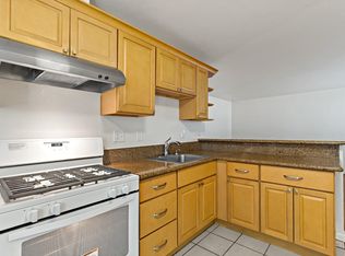 10582 Topanga Dr #A, Oakland, CA