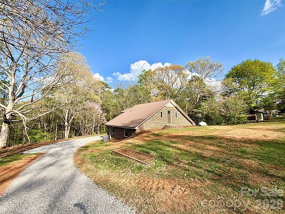 2nd image of 6530 Curlee Rd