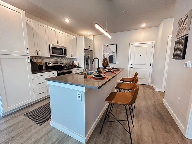 The Crossing at Palm Aire apartments community photo