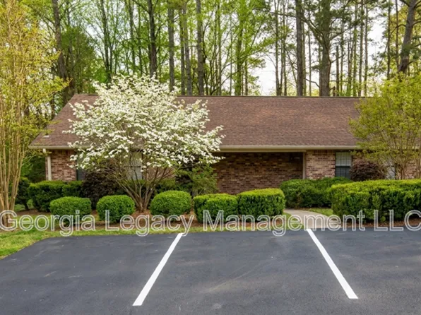 106-1 Oak Park Ct, Athens, GA 30605