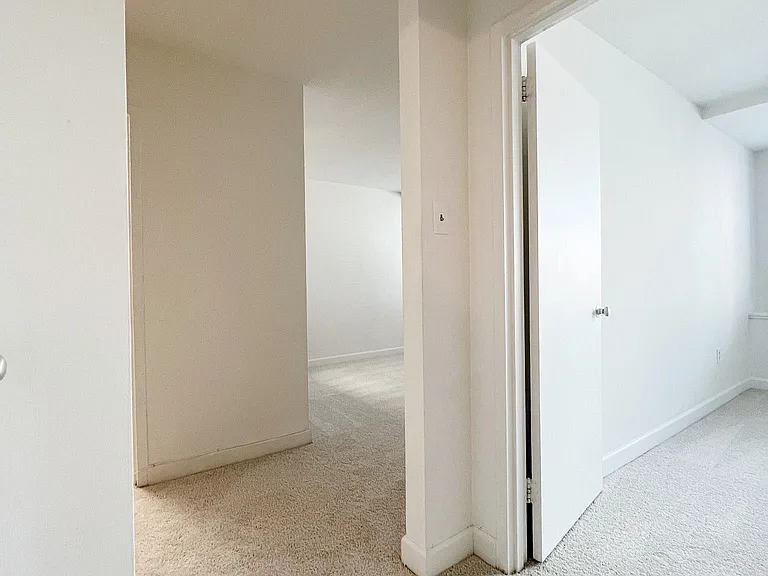 1021 Arlington Blvd #916 — Photo 7