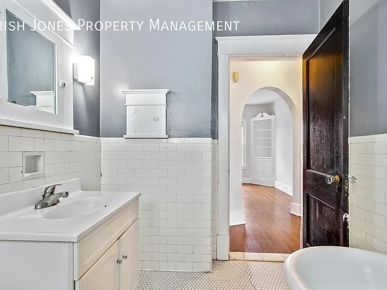 514 Tacoma Ave #3 — Photo 10