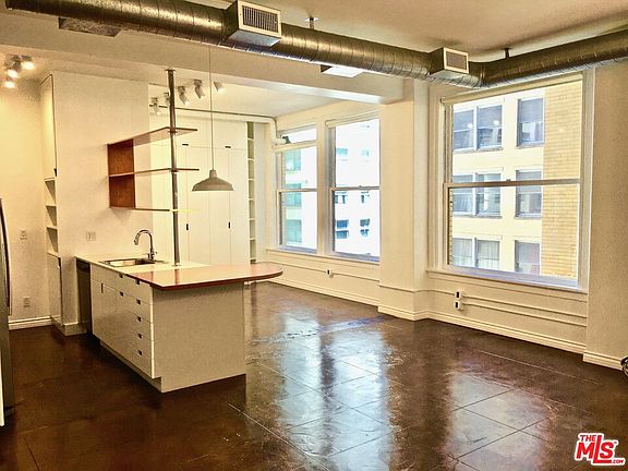 5th image of 215 W 7th St APT 603