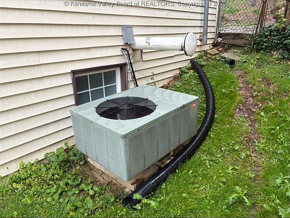 4th image of 706 Moorland Dr