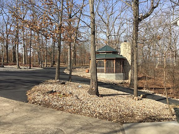 3rd image of 375 Beauty Cove Ln