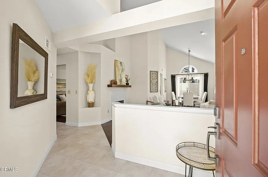 3 bed, 3.0 bath, 1634 sqft, $4,500 — Photo 3