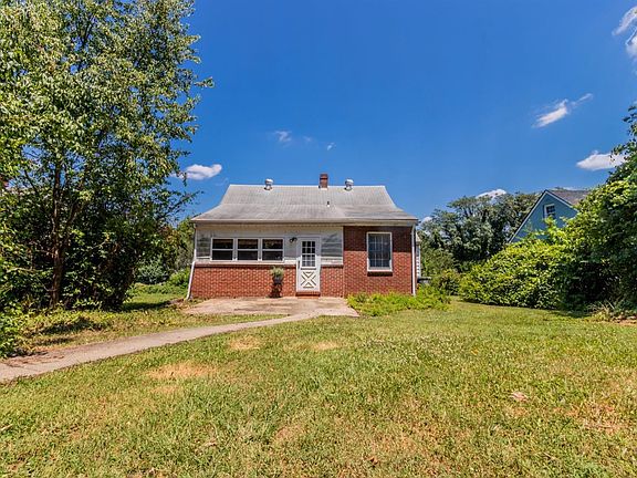 5th image of 1325 Fort Manor Dr