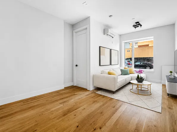 127 Lefferts Place image 1 of 5