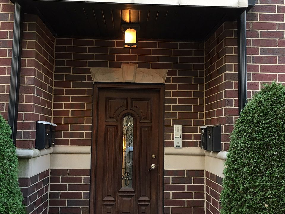 1st image of 5036 N Lockwood Ave #2