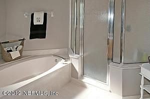 5th image of 809 Brookstone Ct