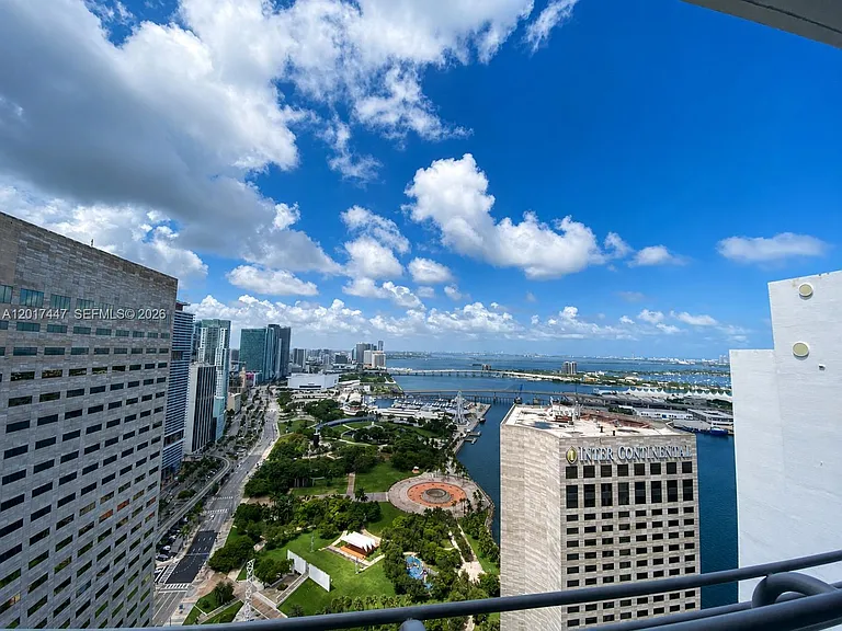 325 S Biscayne Blvd #UPH24 — Photo 14