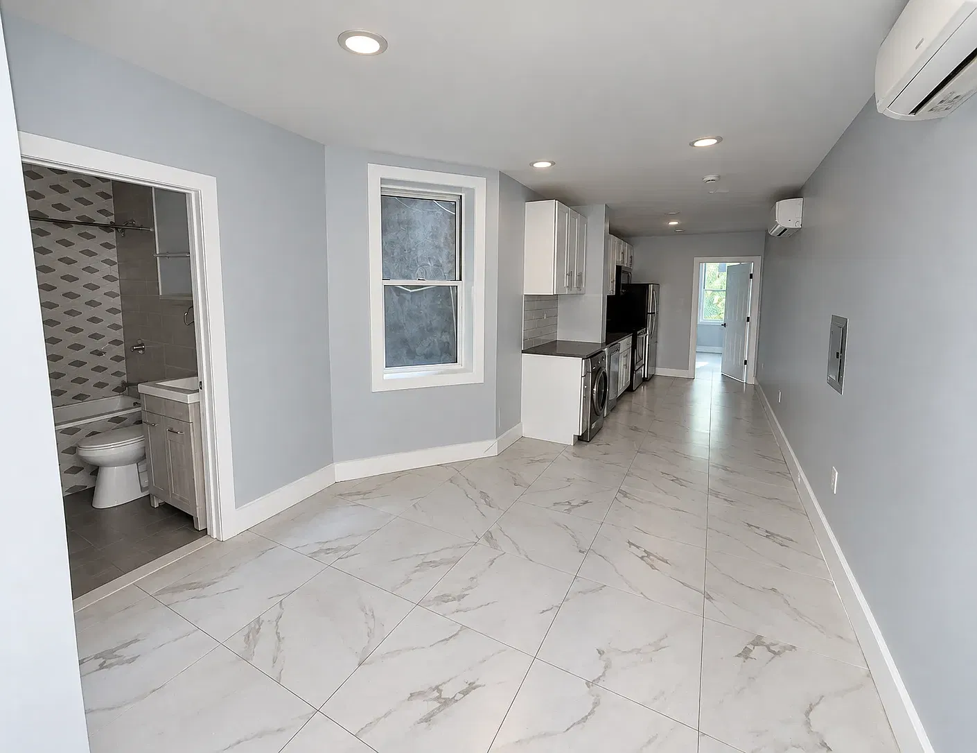 1 bed, 650 sqft, $1,750 — Photo 2