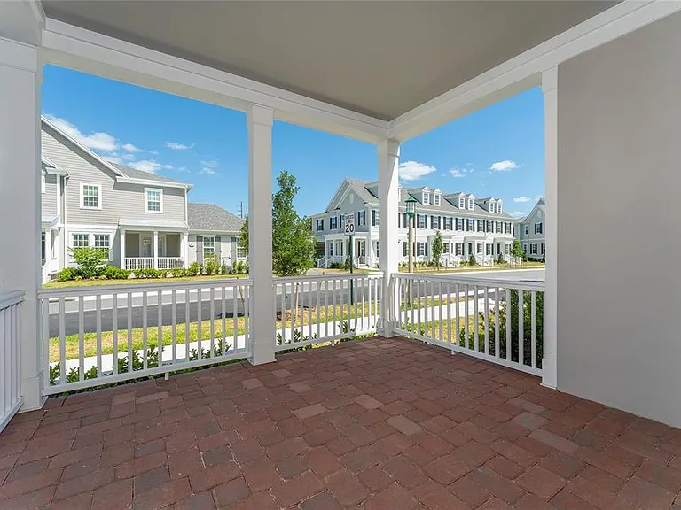 2426 Celebration Blvd — Photo 13