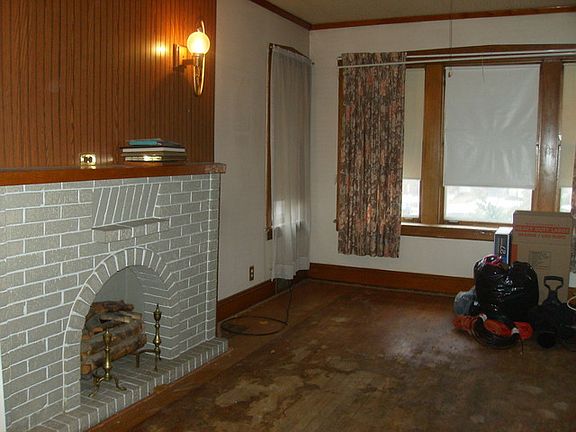 3rd image of 3803 Kenilworth Ave