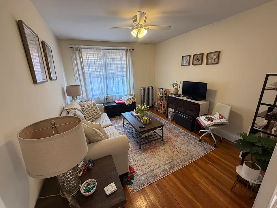 15 Lothian Rd #203