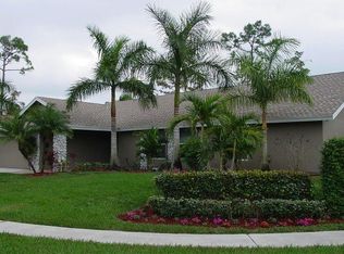 925 Cosmos Ct, Wellington, FL 33414