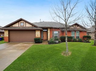 415 Cotton Bend Trl, Venus, TX 76084