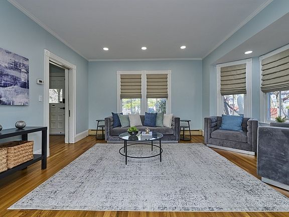 4th image of 16 Harrison St