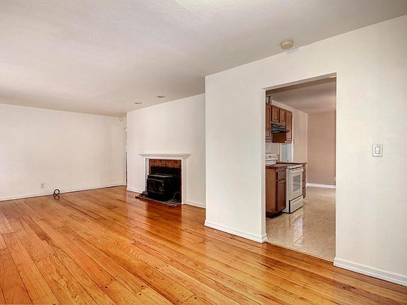 4th image of 7417 Circle Pkwy
