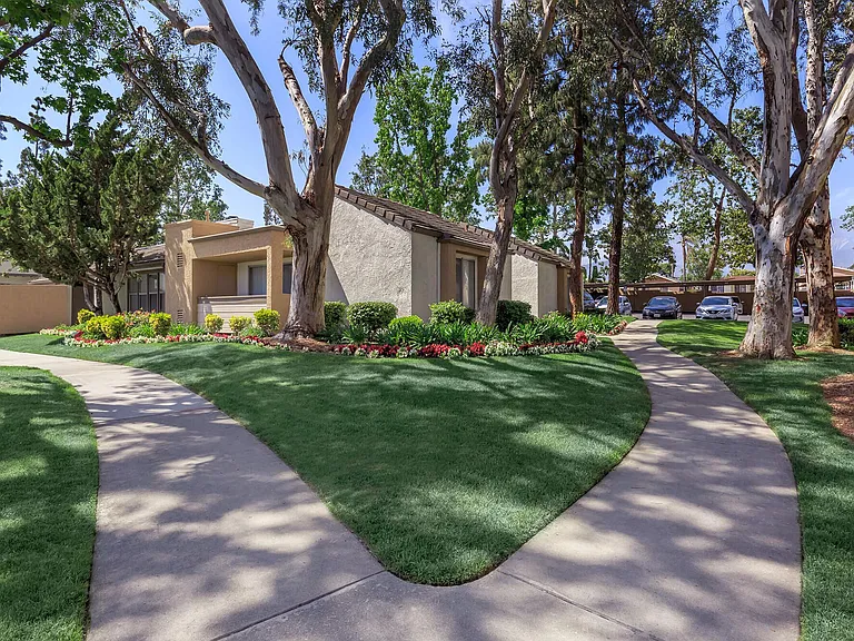 Upland Village Green — Photo 21