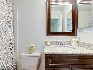 Upstairs Bathroom.
