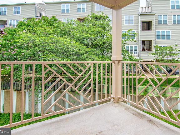 3rd image of 5916 Founders Hill Dr Unit 103
