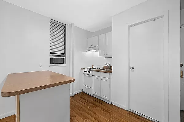 Rented by REAL New York | media 8