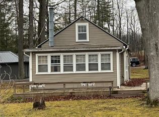 4011 Grove Rd, Silver Springs, NY 14550