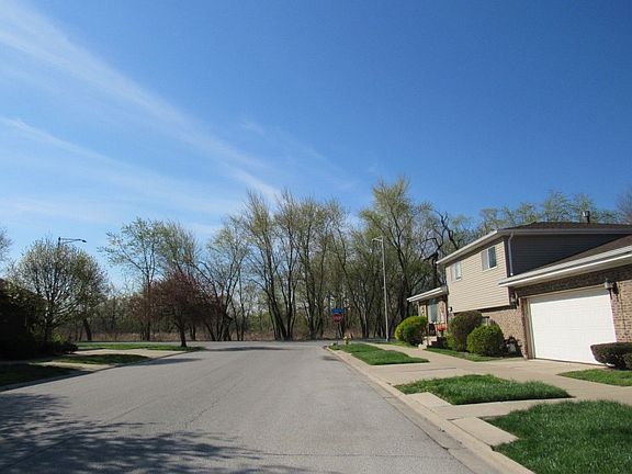 5th image of 680 Exchange Ave
