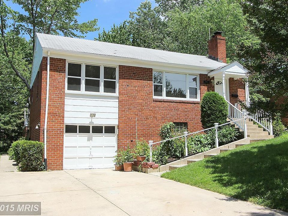 Exterior (Front)